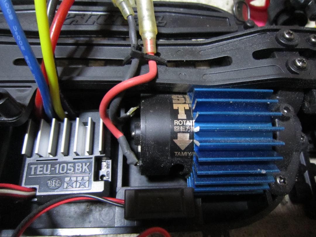 大人気　動作確認済み　ラジコンカー　セット　タミヤ　TT01　カスタム　緑の車