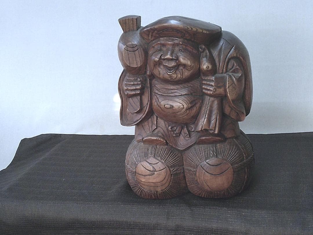 家宝に！【木彫り　大黒様　欅製大振り　飾り映え・K48・骨董】縁起物恵比寿　鑑賞