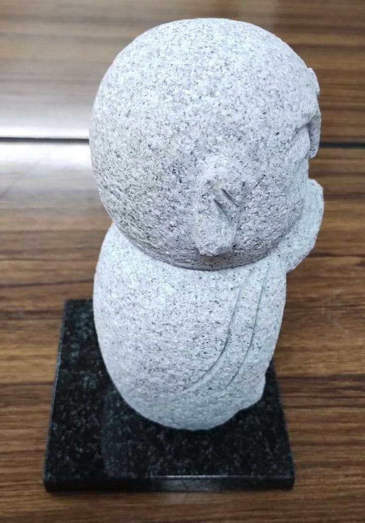 石仏像 お地蔵さん　地蔵菩薩