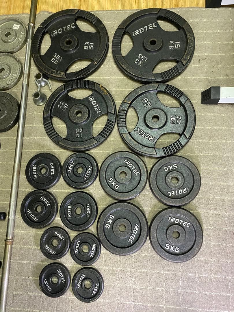 shiro　IROTEC トレーニングベンチ 黒と赤　ignioダンベル