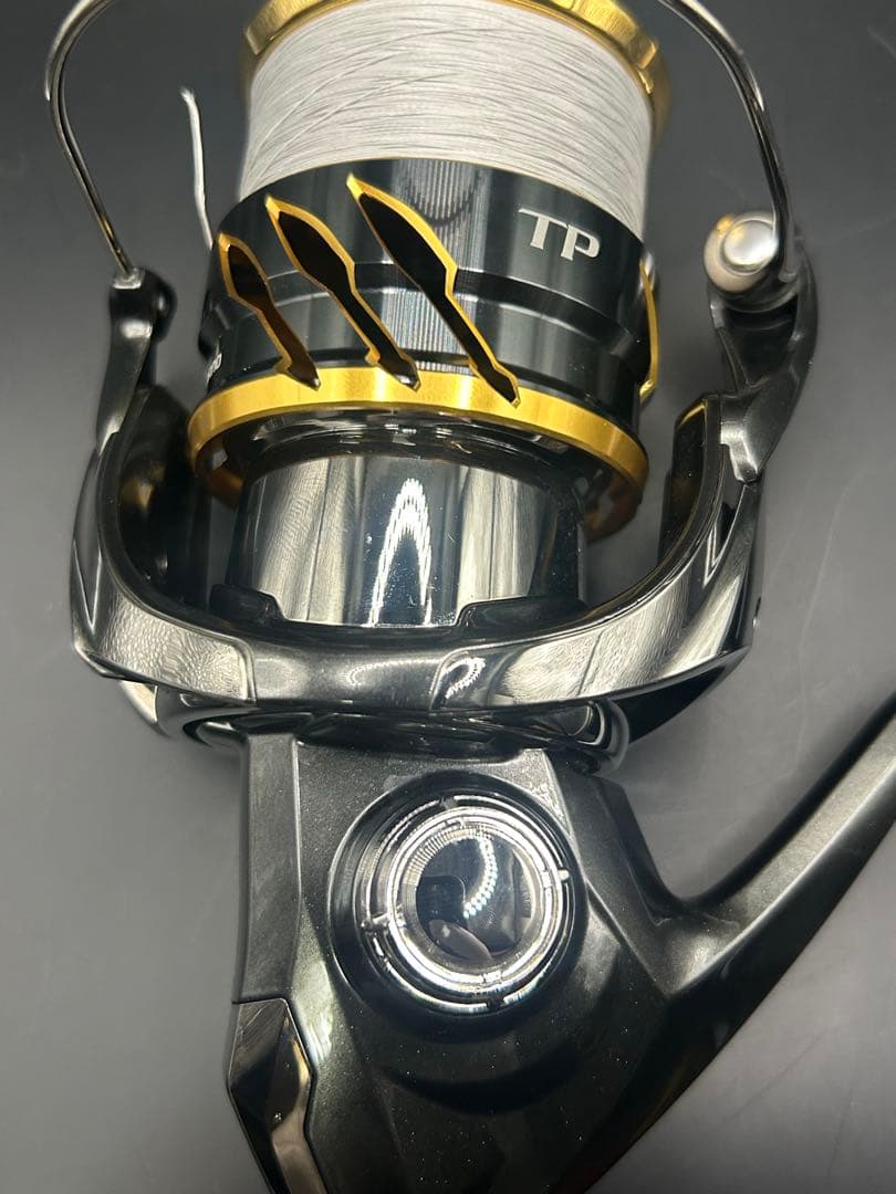 シマノ 20 ツインパワー 4000MHG リブレハンドルノブ 付き