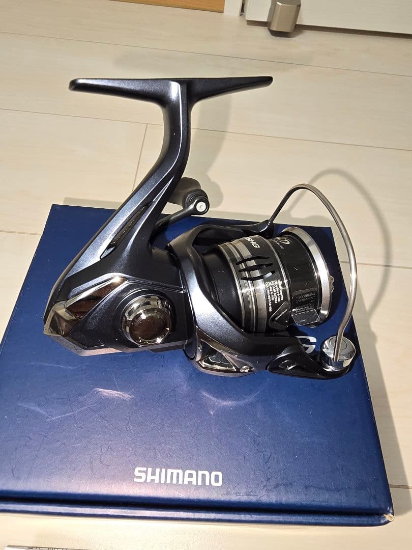 8*d様 ★シマノ　MIRAVEL　C2000SHG　ミラベル　新品