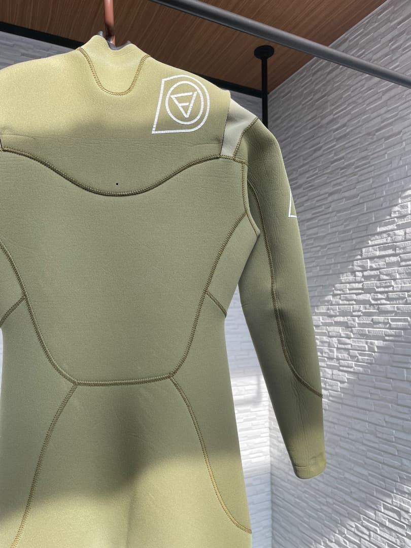 （期間限定割引）DOVE　3㎜　フルスーツ　ジャーフル　ウェットスーツ