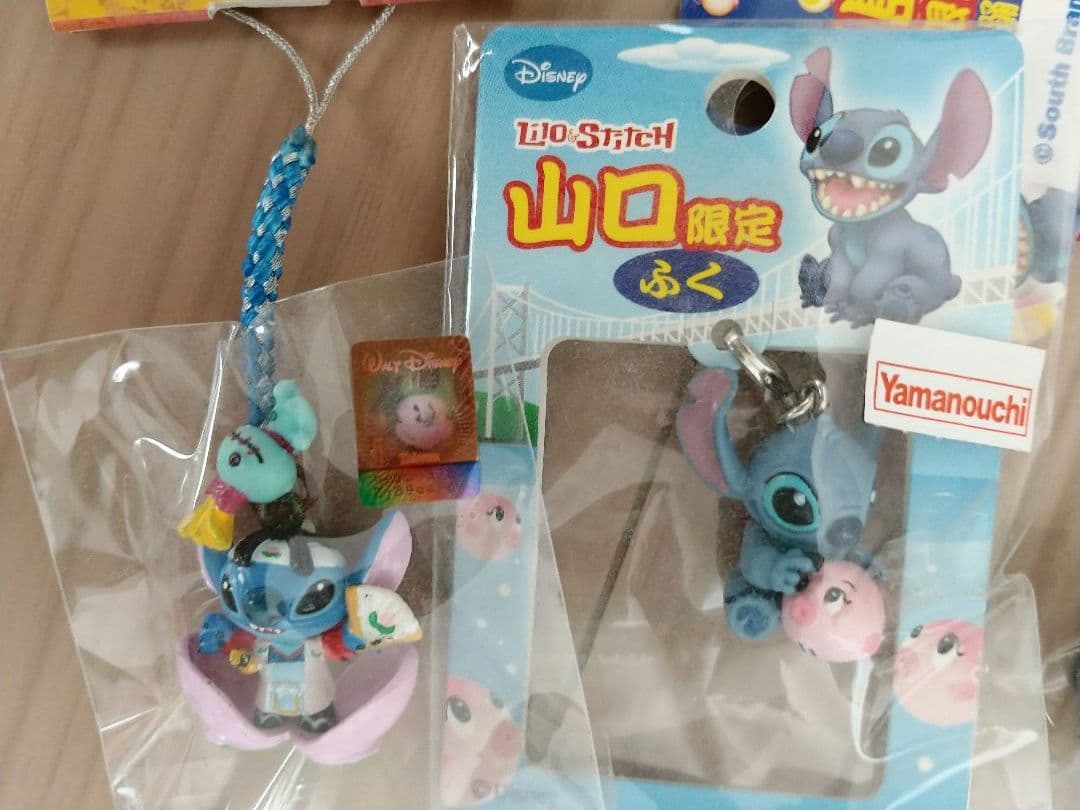 スティッチ　ご当地ストラップ　１１個セット