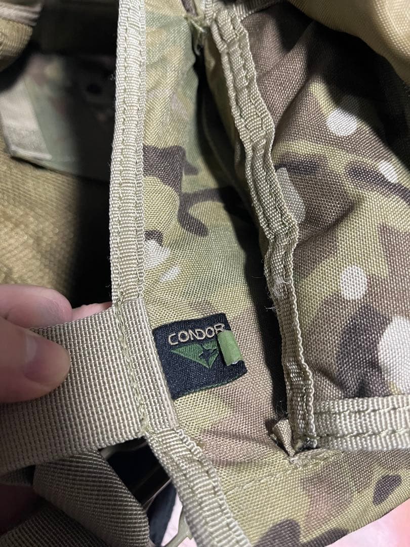 CONDOR プレートキャリア＆マガジンポーチ マルチカム ＆米軍放出品ポーチ