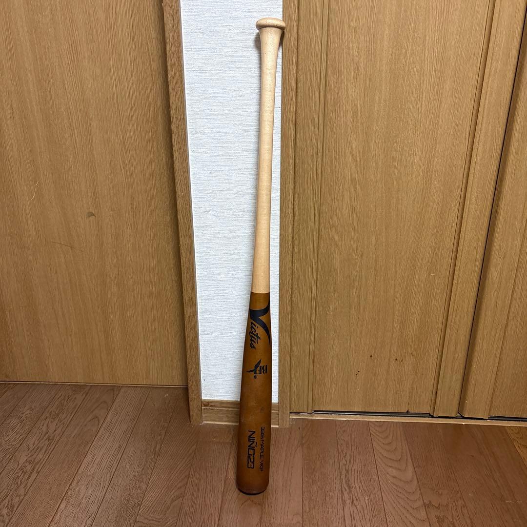 Victus 硬式木製バット 85cm NINO23