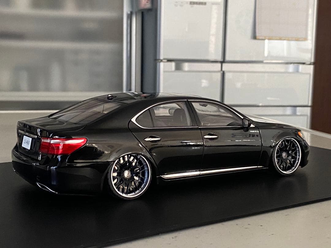 レクサス　LS460 1/18 21インチ　スタンス　ローダウンカスタム