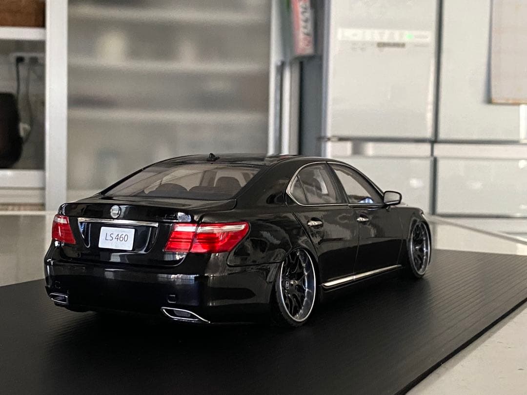レクサス　LS460 1/18 21インチ　スタンス　ローダウンカスタム