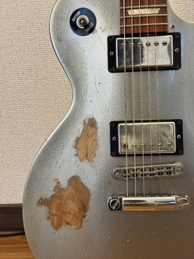 ど*り様 Gibsonギブソン/Les Paul Studio Silver P