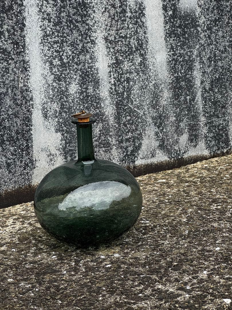 津田清和さん蓋丸酒瓶　真鍮コルク付き