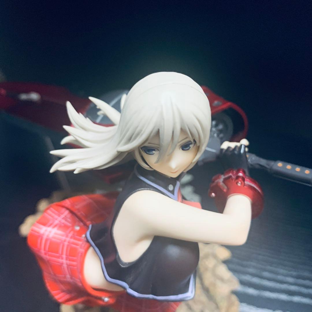 GOD EATER アリサ・イリーニチナ・アミエーラ 1/8フィギュア