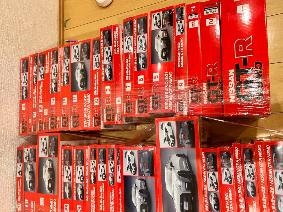 希少　週刊 NISSAN GT-R NISMO ディアゴスティーニ　1〜100号