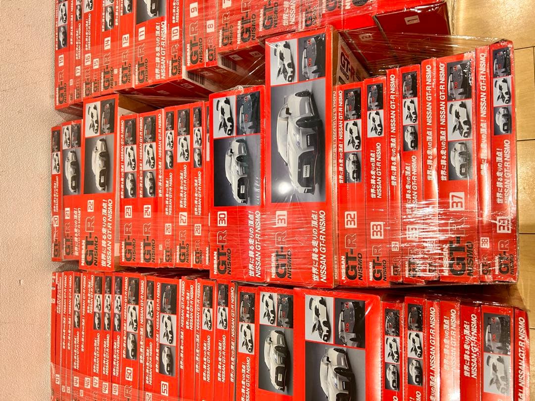 希少　週刊 NISSAN GT-R NISMO ディアゴスティーニ　1〜100号