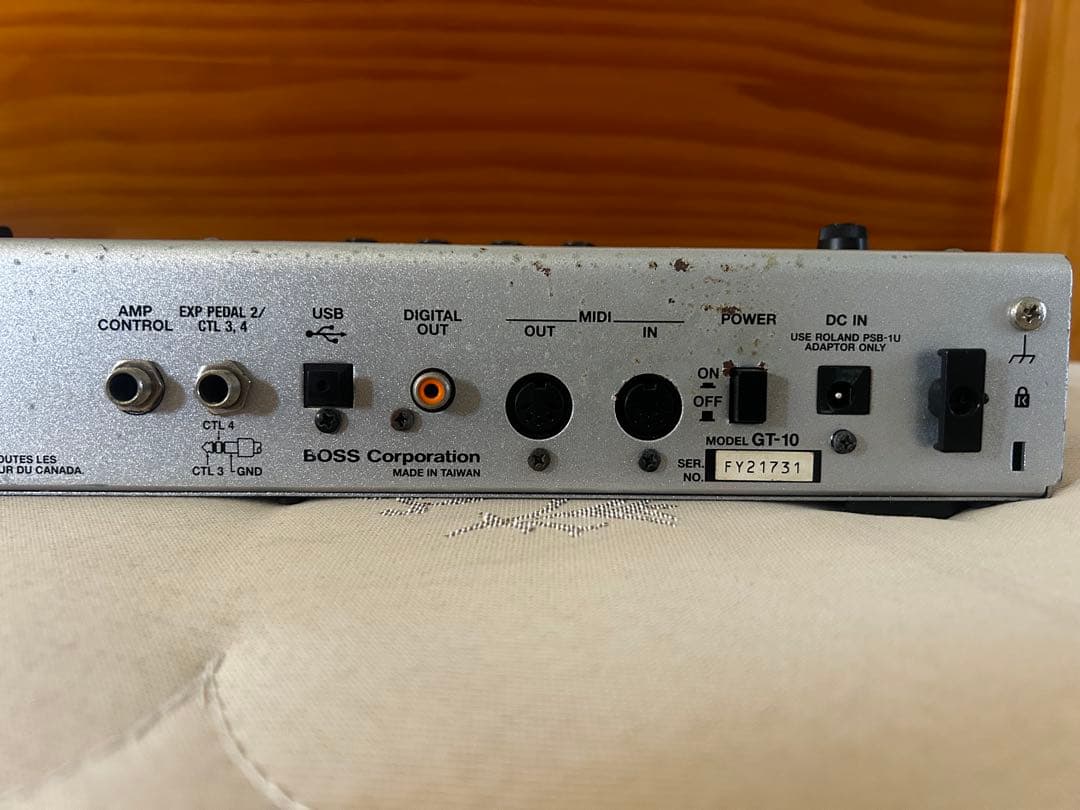 BOSS GT-10 ギターエフェクトプロセッサー