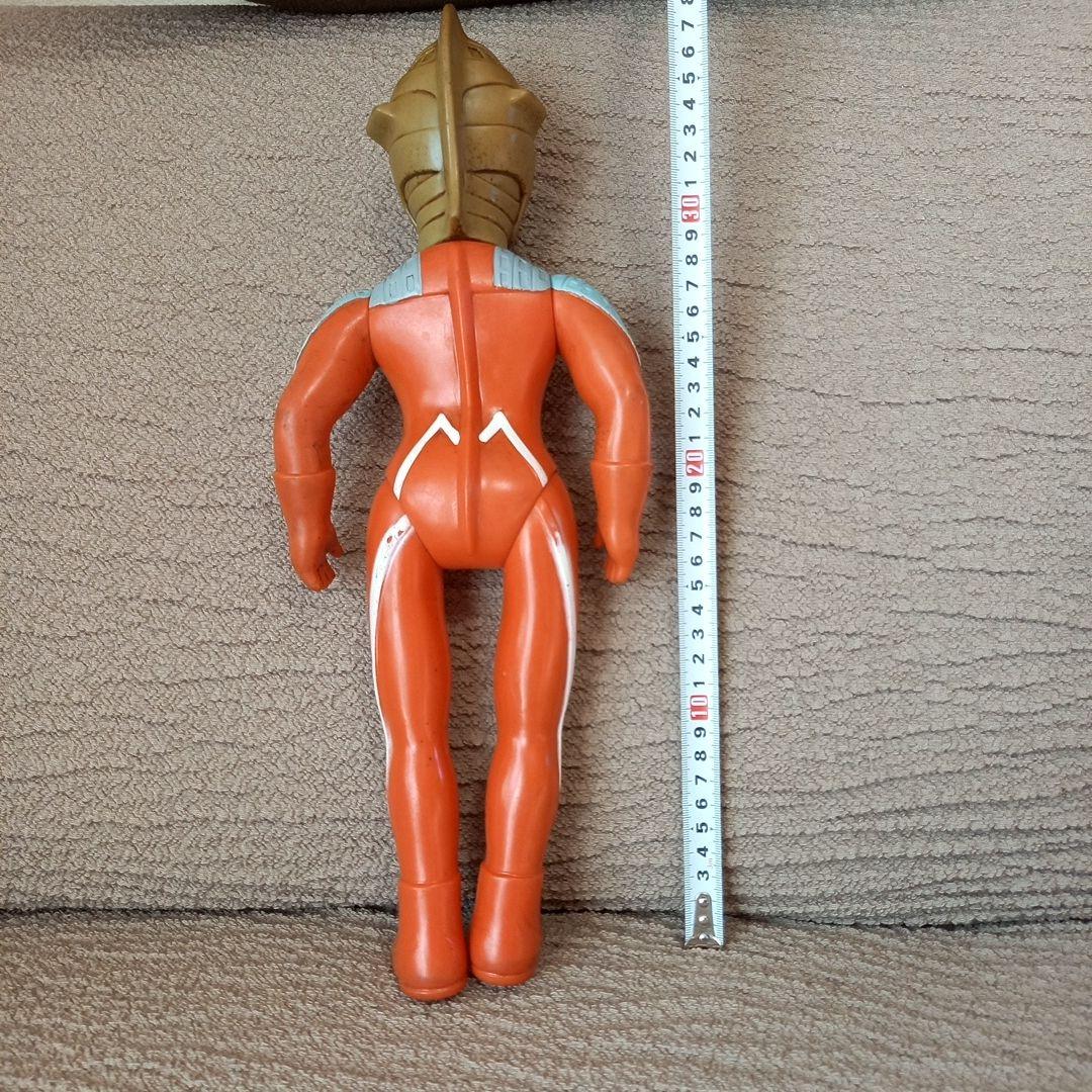 ウルトラセブンブルマアクソフビ