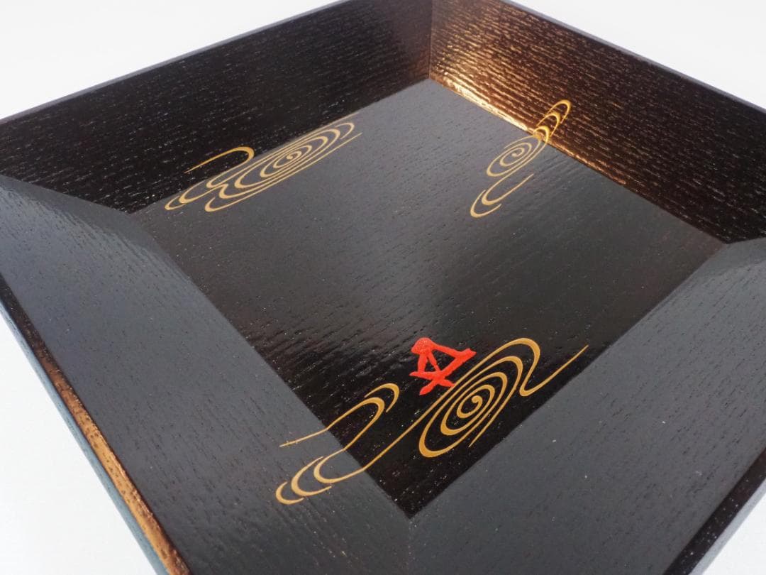 裏千家15世鵬雲斎御書付『巻水蒔絵四方盆』14代駒澤利斎造（共箱・二重箱）