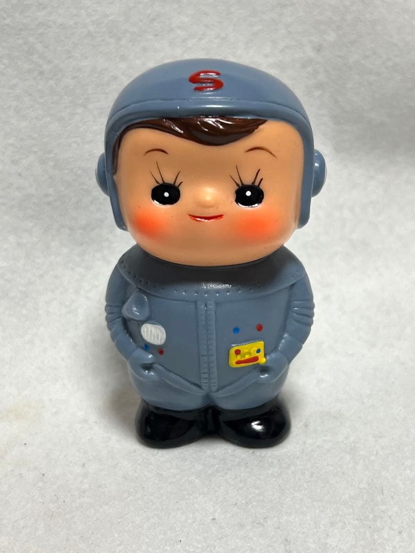 新品未使用　昭和レトロ　当時物　滋賀銀行　ソフビ　しがちゃん　貯金箱　宇宙服