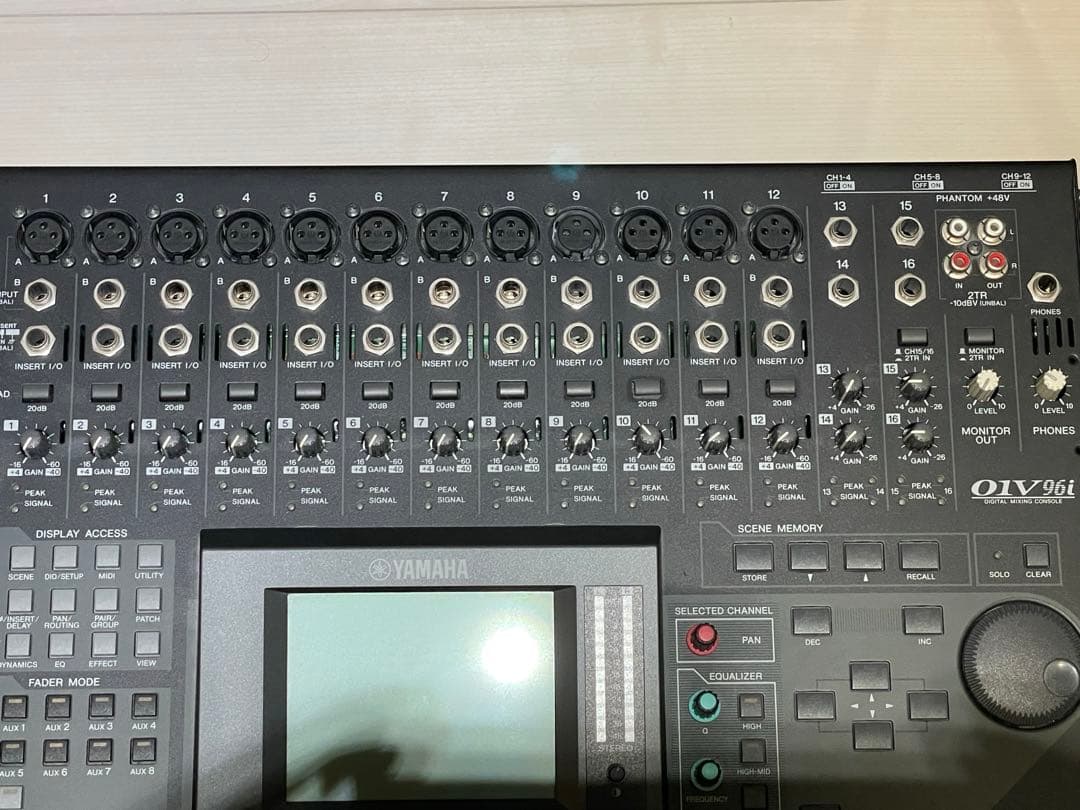 Yamaha O1V96i デジタルミキサー　【ジャンク品】