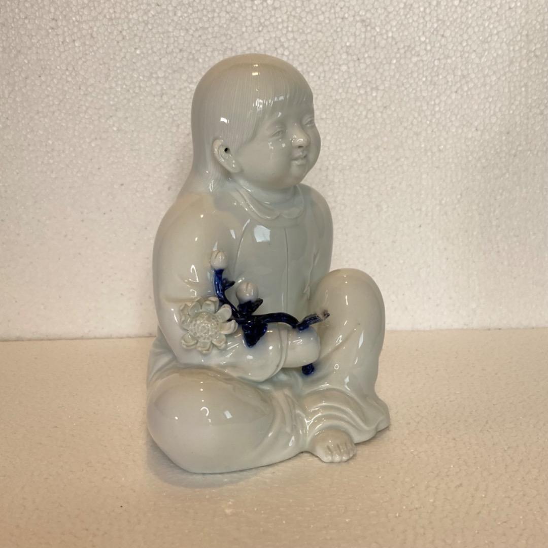 人間国宝　十三代　酒井田柿右衛門　「太白菊童子　彫」