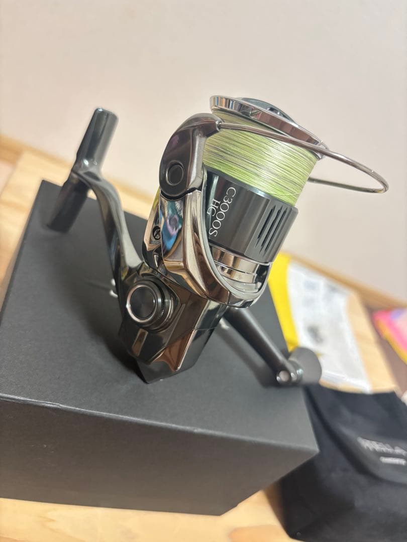 【美品】SHIMANO 22 STELLA C3000SDHHGスピニングリール