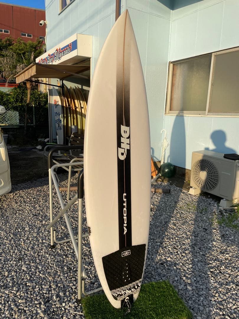 【早い者勝ち】DHDサーフボードUTOPIA【値段交渉可能】