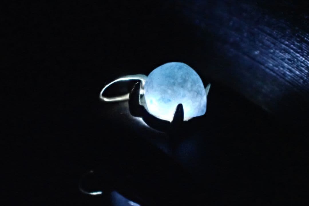 糸魚川翡翠　入コン沢　青　10金　丸　ペントップ