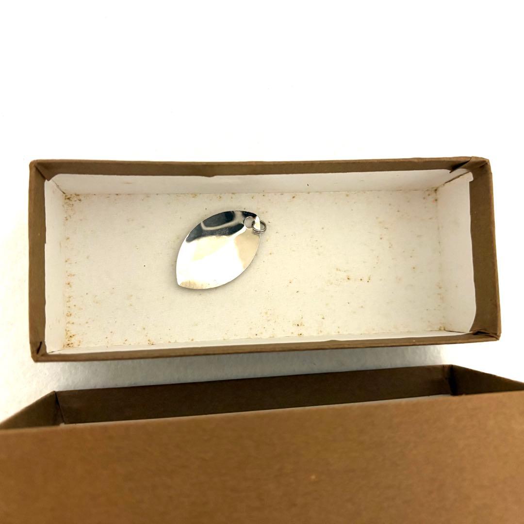 ヒヨコブランド　ルアー