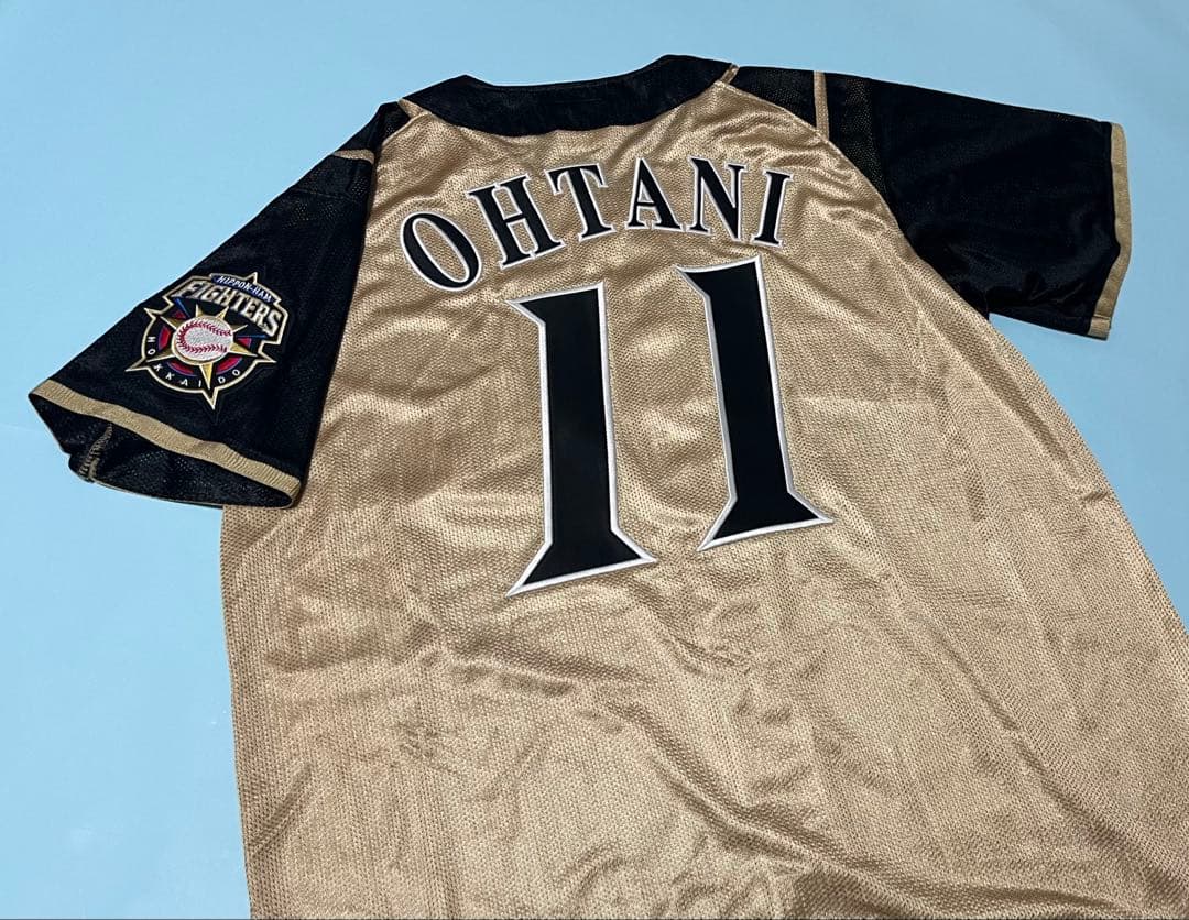 北海道日本ハムファイターズ　大谷翔平選手ユニフォーム　ビジターモデル　Mサイズ