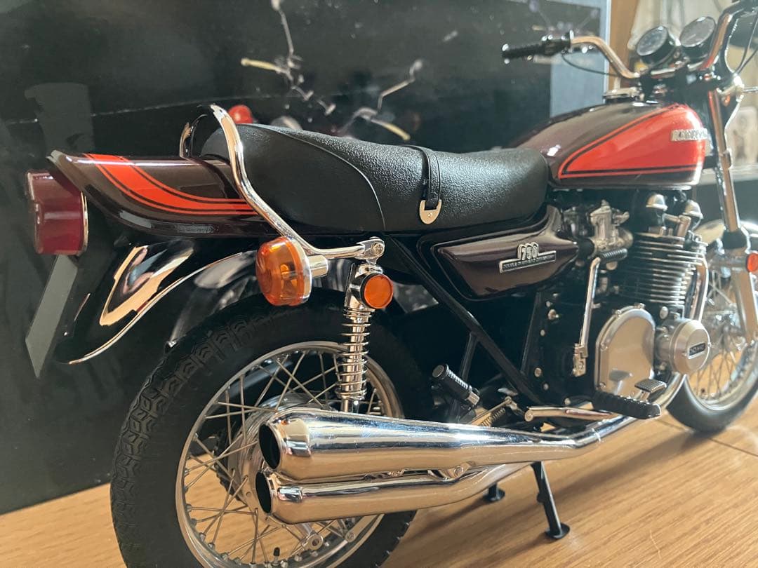 ミニチャンプス　カワサキ Z2 750RS 火の玉カラー 1/6スケール 希少