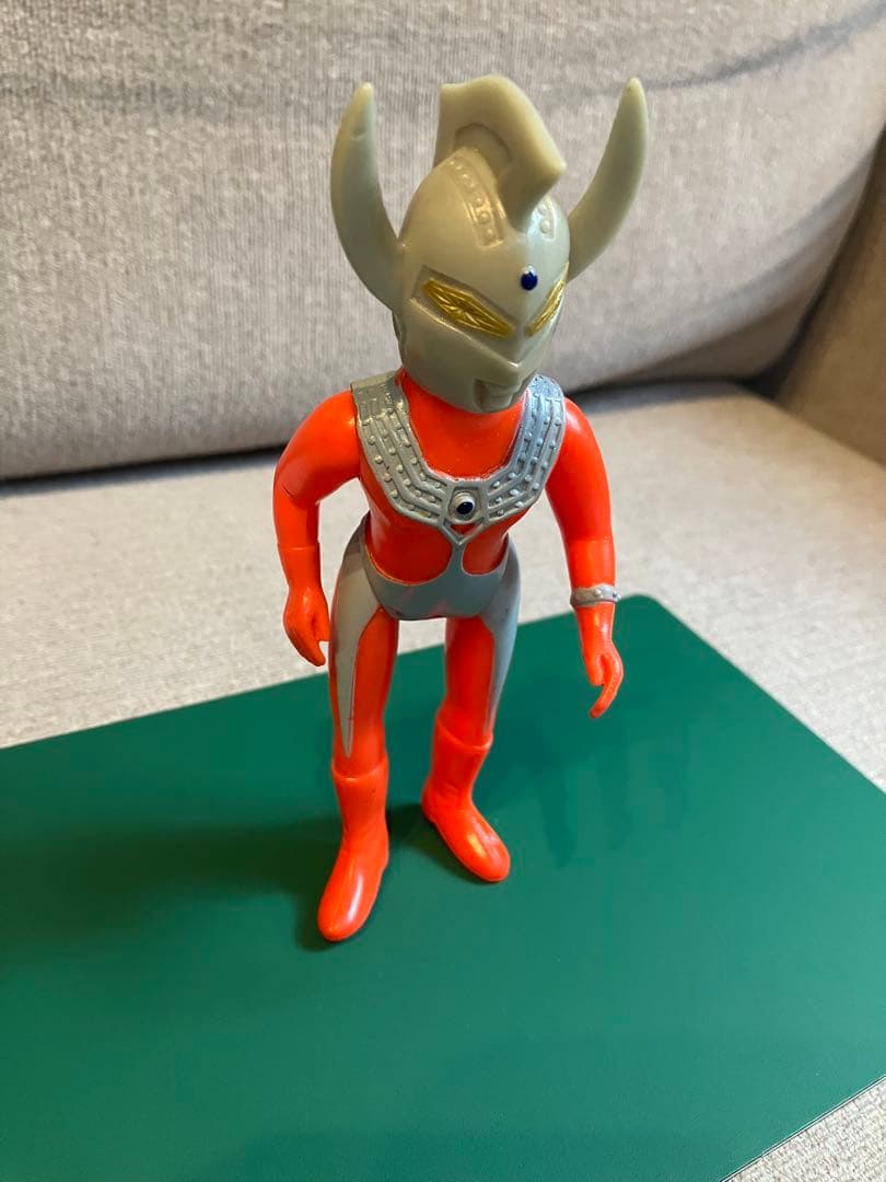 昭和レトロ　ウルトラマンタロウ　ソフビ