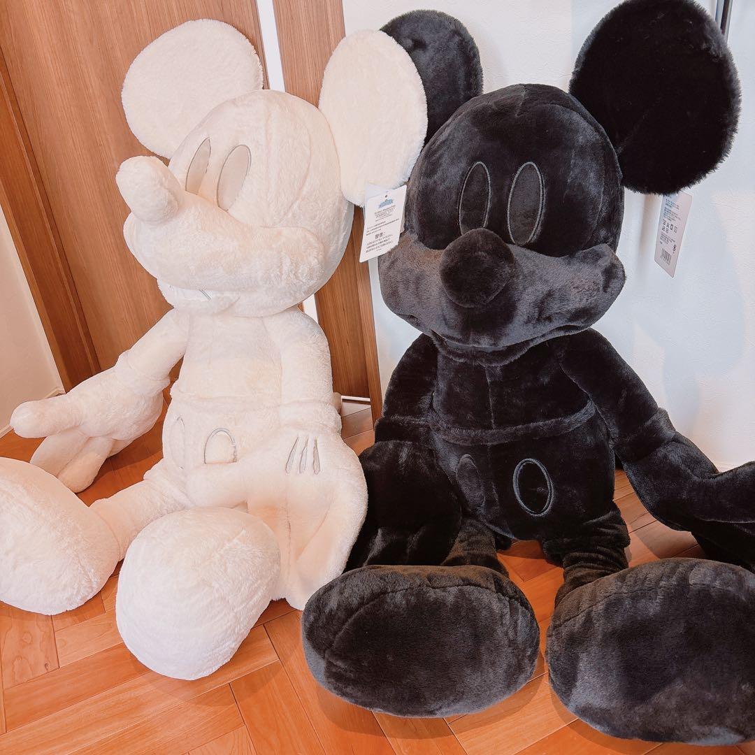 コストコ　ミッキー　ホワイト＆ブラック　100センチ　大きめ　ぬいぐるみ