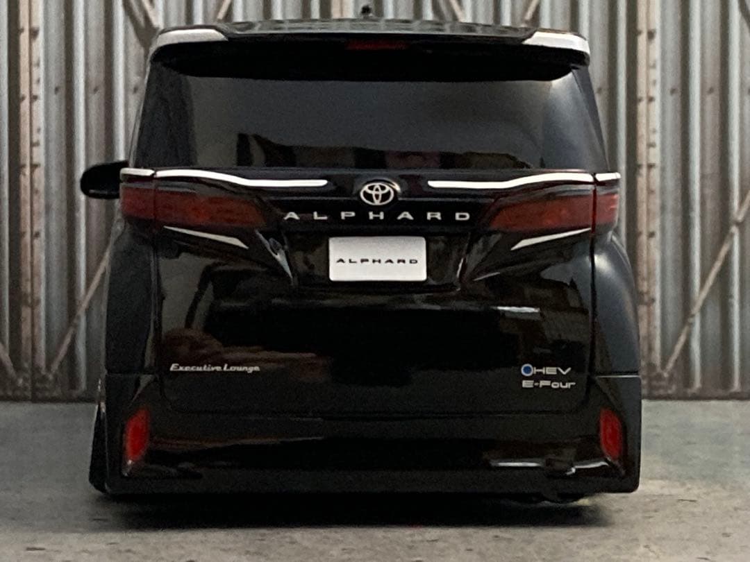 1/24 新型アルファード・ブラック（希少ホイールカスタム）