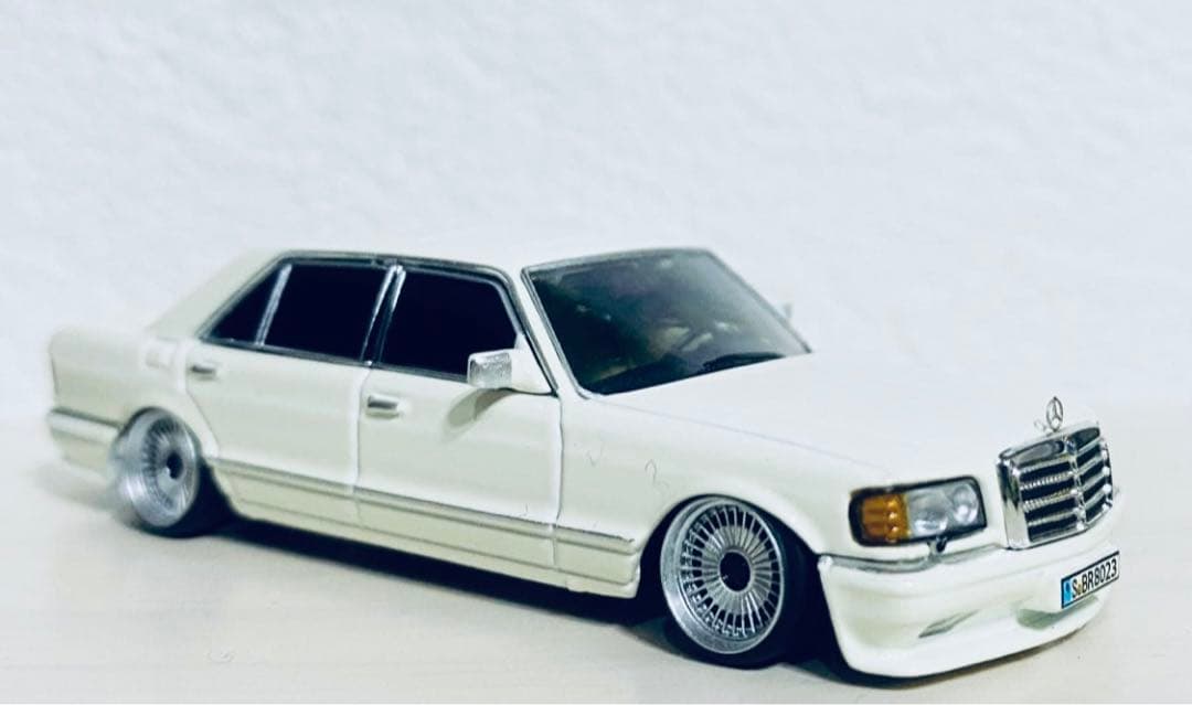 1/64 改　ベンツ 560SEL W126 ローダウン　ミニカー