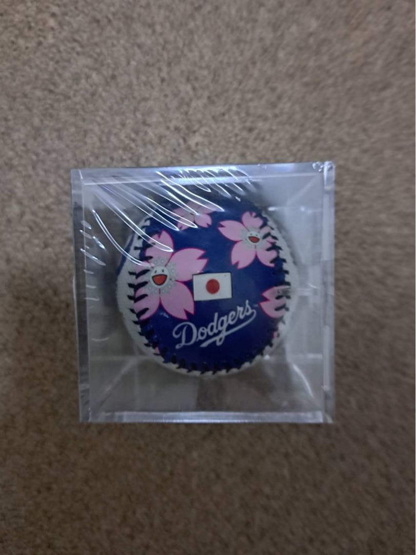 ドジャース　カブス　村上隆コラボ　レプリカボール