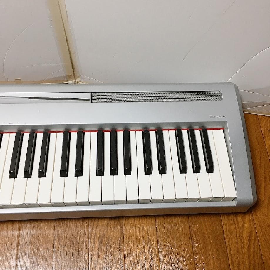 ヤマハ YAMAHA P-95 電子ピアノ 88鍵盤 シルバー 2011年製