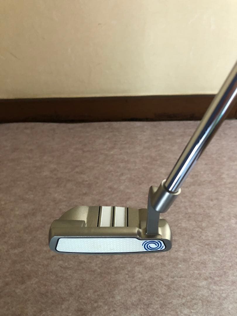 ODYSSEY WHITE HOT RX330Mパター カバー付き　サービス付き