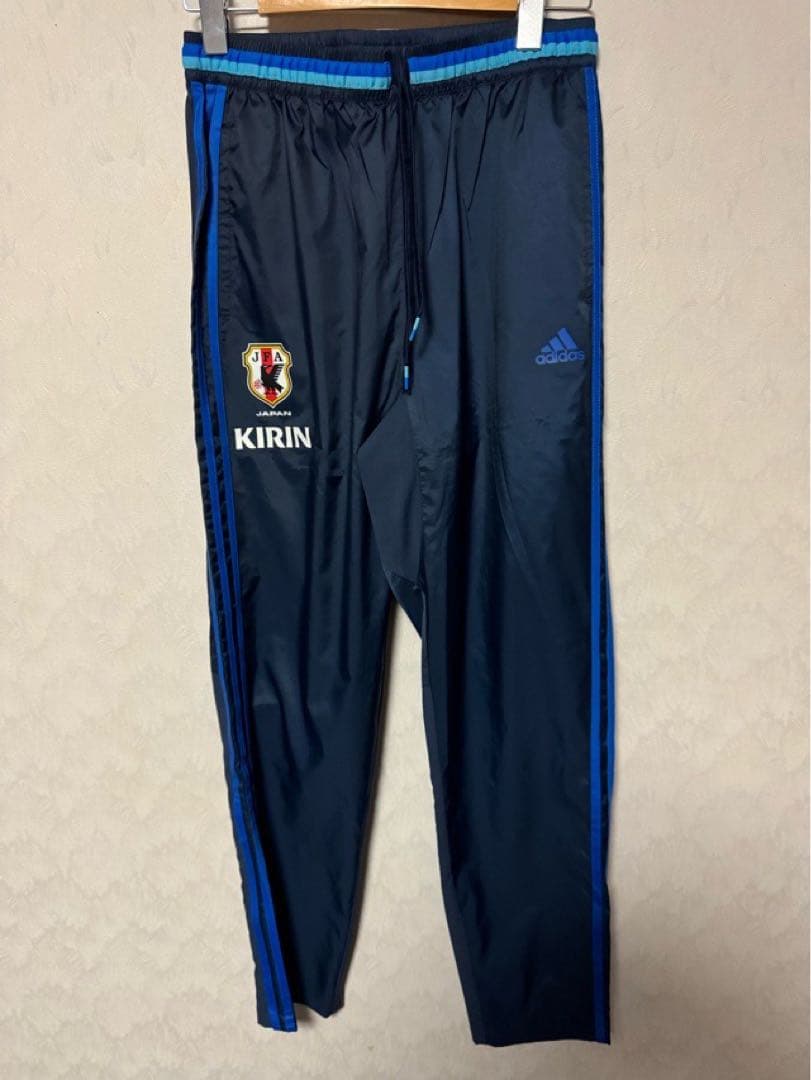 日本代表 セットアップ ピステ ナイロン 新品 Lサイズ アディダスadidas