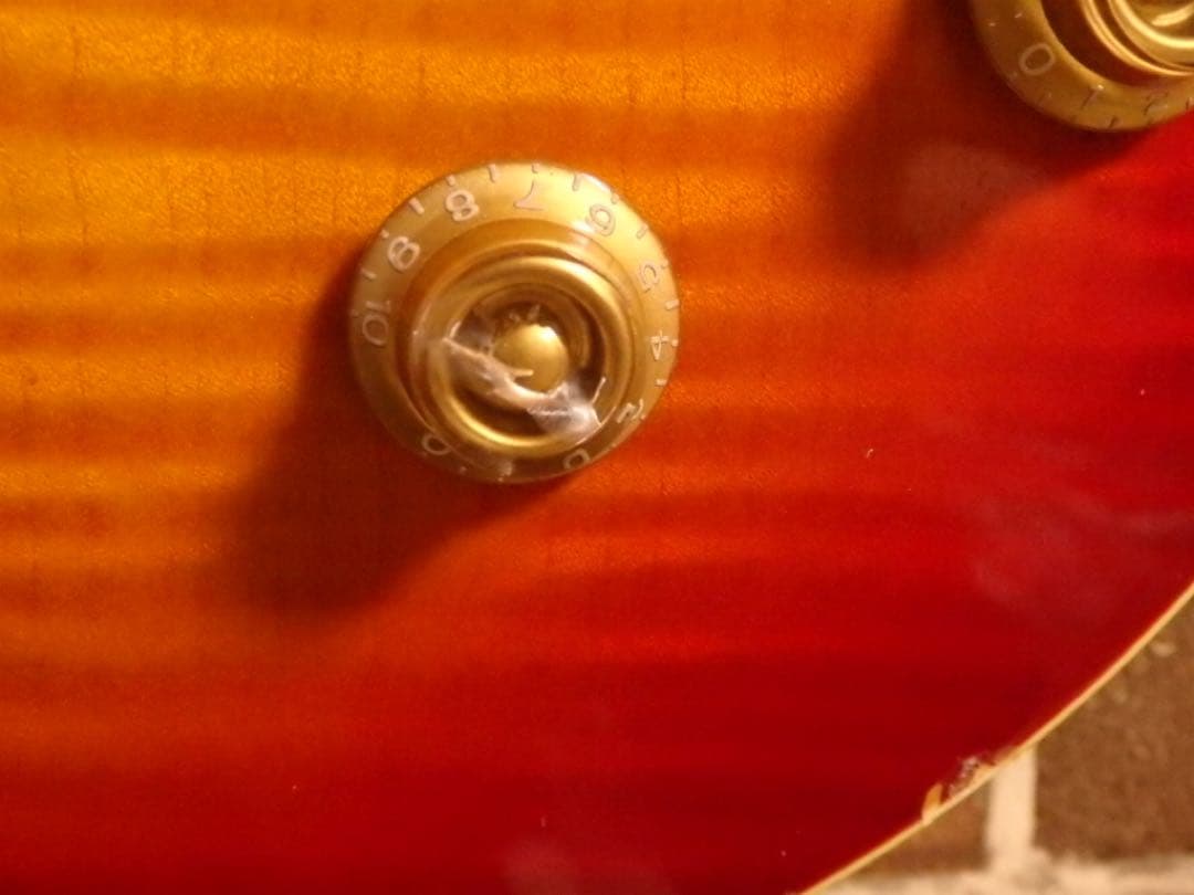 k*9様 カッコ良い！　Bacchus Liveroad レスポールタイプ