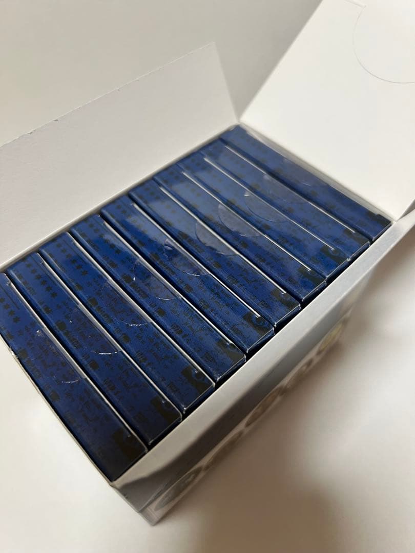 ◆ハリーポッター 金バッジ ホグワーツ 1BOX