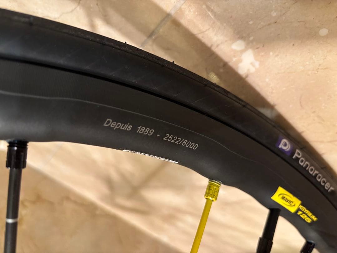 マヴィック125周年記念モデル キシリウム125 アジリストLight