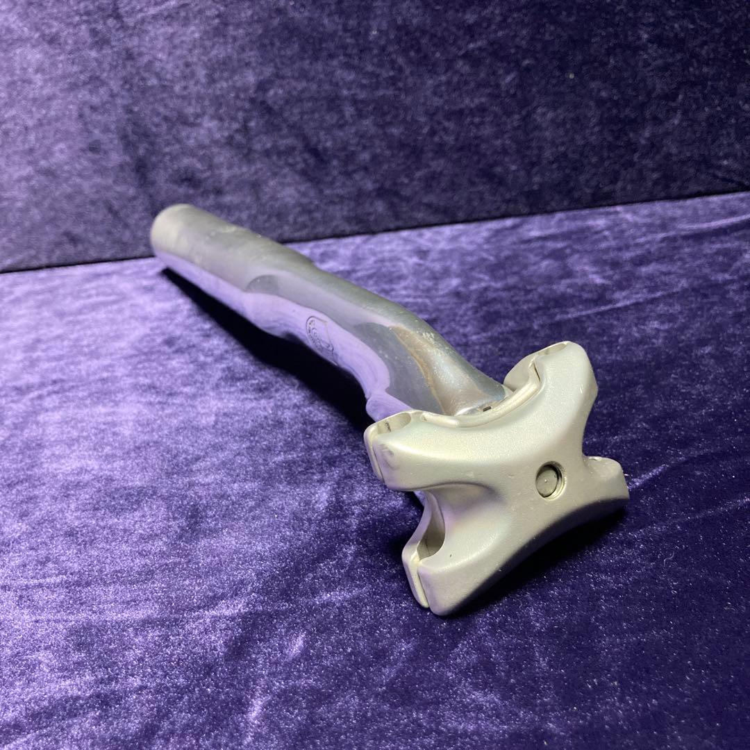 27.0mm ￼カンパニョーロ エアロシートポスト