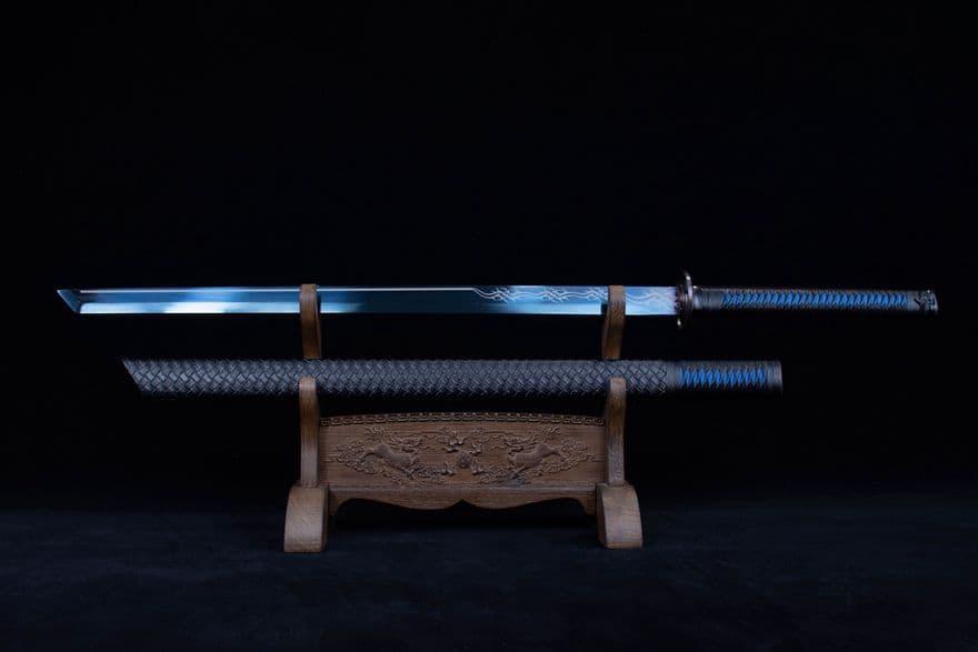 青火刺繍春刀  武具　刀装具　日本刀　模造刀   居合刀