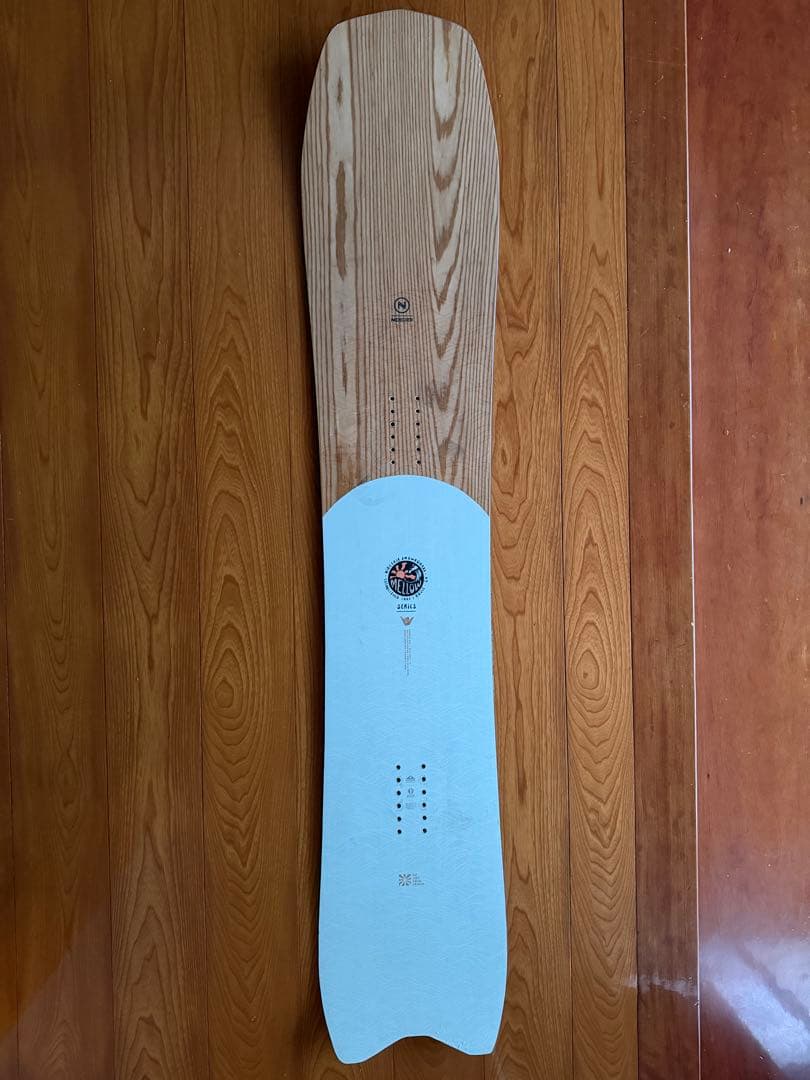 スノーボード Nidecker Mellow 160w