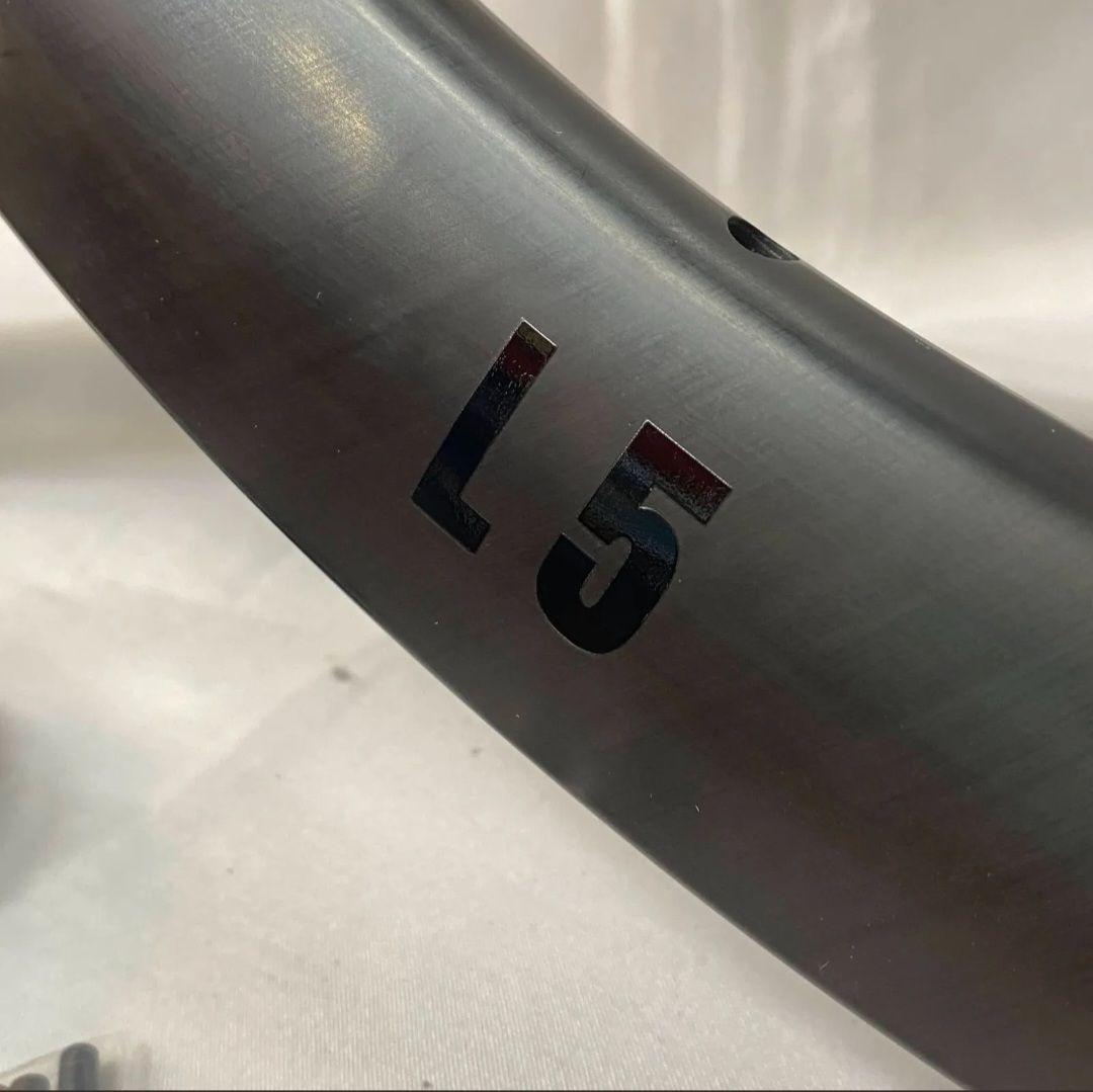 【新品】8LIEN（エイリアン）L5 カーボンホイール（ブラックデカール）