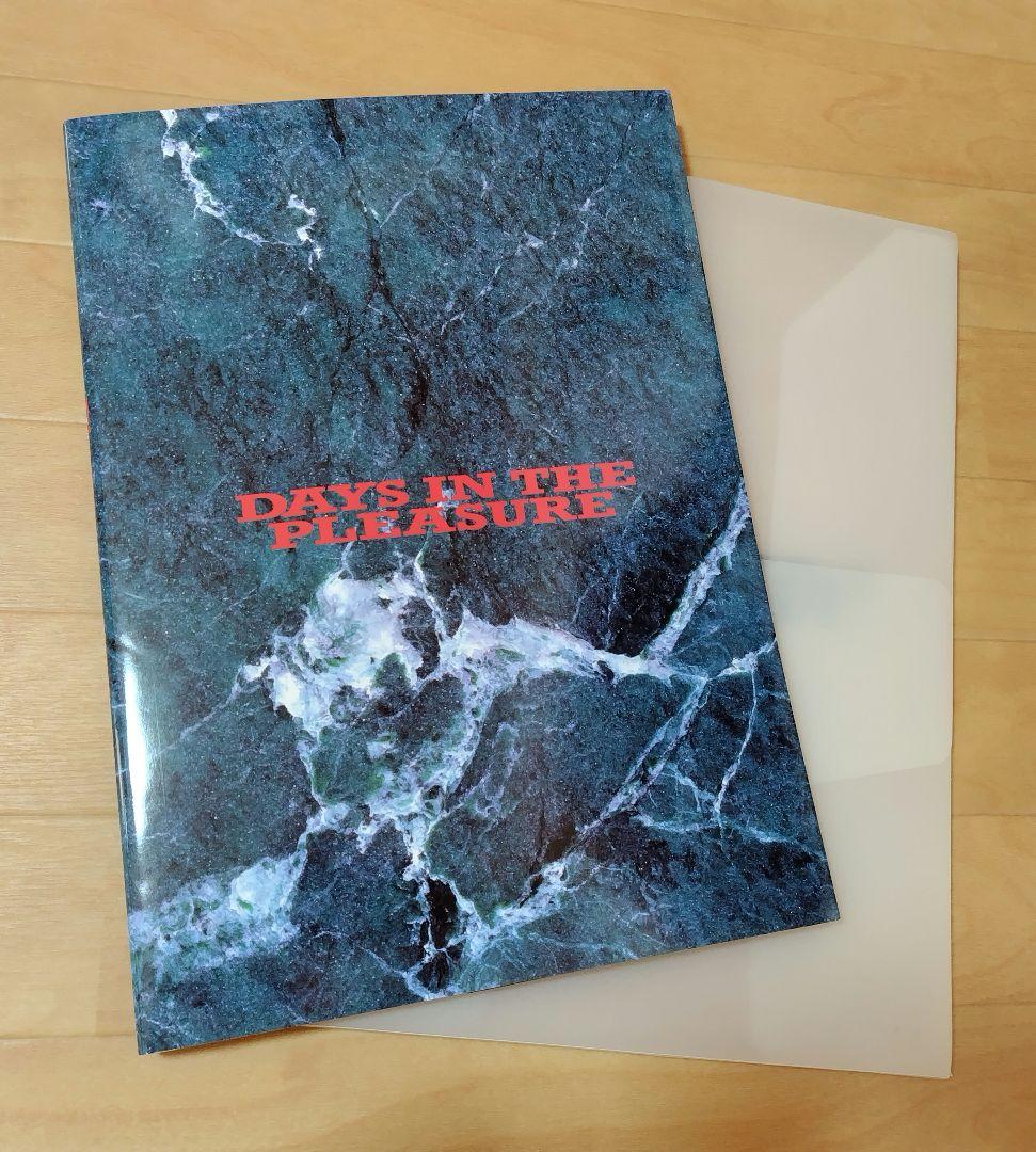 B'z パンフレット TIME RUN Pleasure 松本孝弘 稲葉浩志