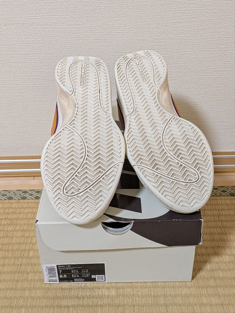 book1 バスケットボールシューズ