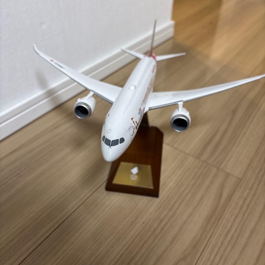 【貴重】東京2020オリンピック聖火特別輸送機　1/200スケールモデルプレーン