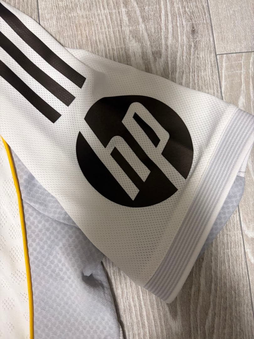 最終値下げ❗️Real Madrid adidas カマヴィンガ オーセンティック