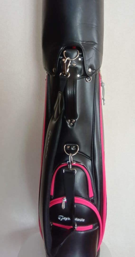 テーラーメイド　レディース ゴルフバッグ軽量