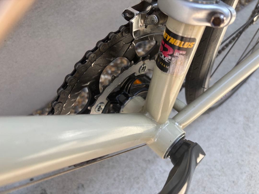 BH DESEO(デセオ）100周年記念モデル　クロモリロード